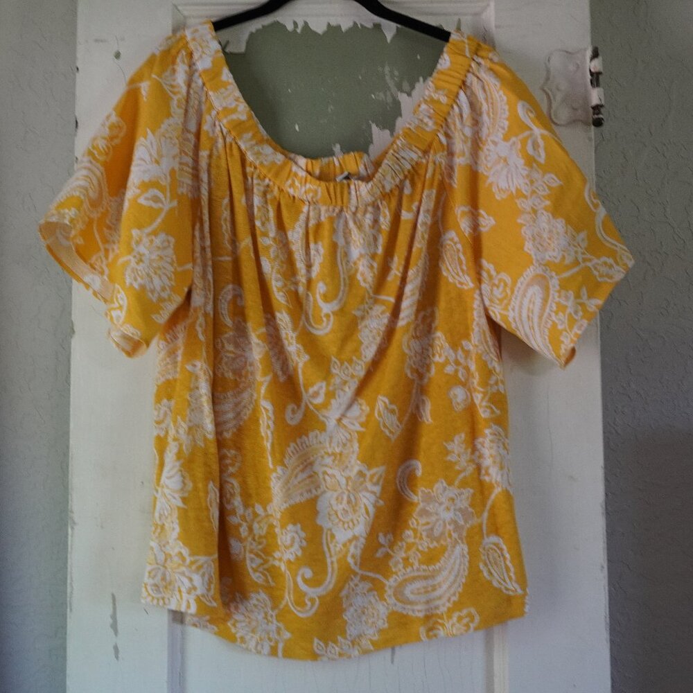 Chicos Off the Shoulder gathered neckline Blouse - Picture 2 of 8